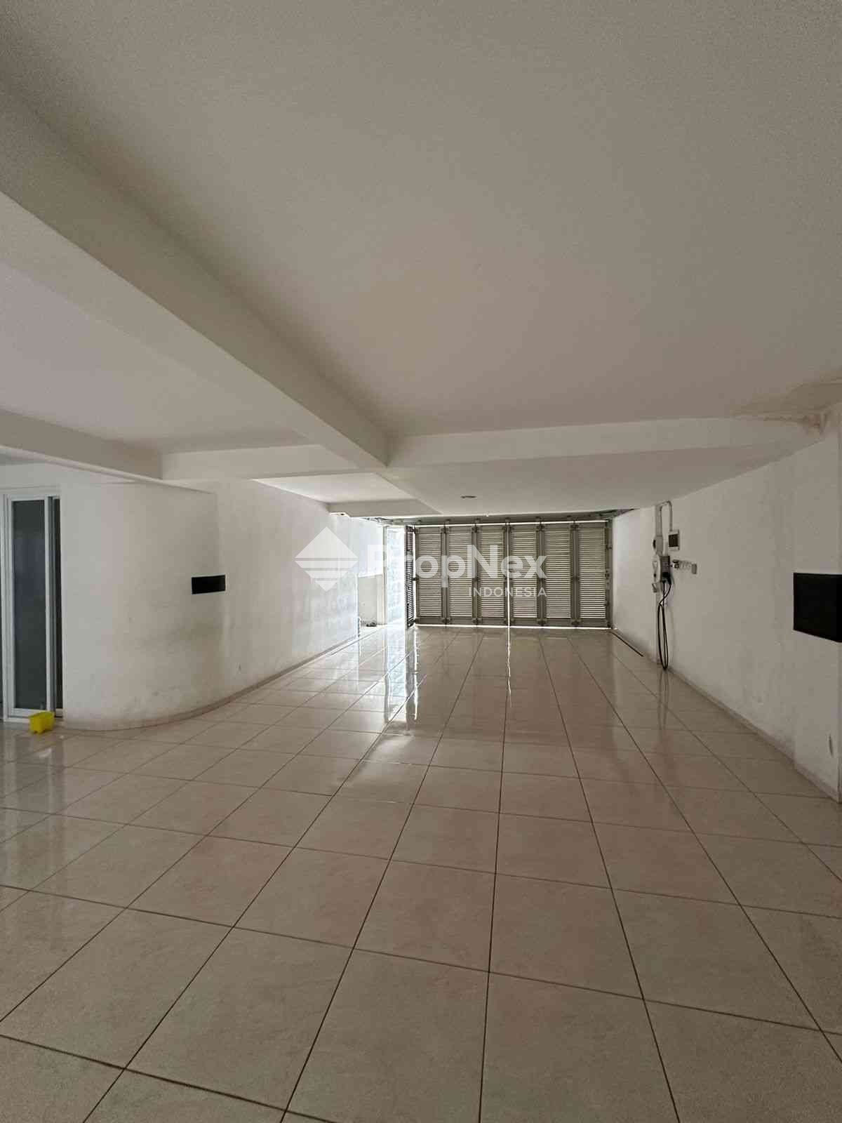 RUMAH MEWAH MINIMALIS PAKUWON INDAH — foto 10